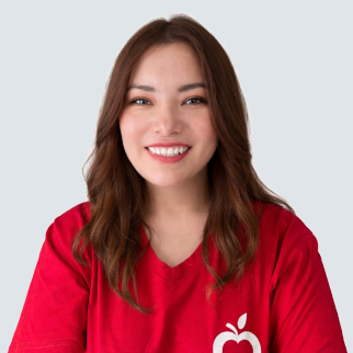 directora del departamento de comunicación paola alandres